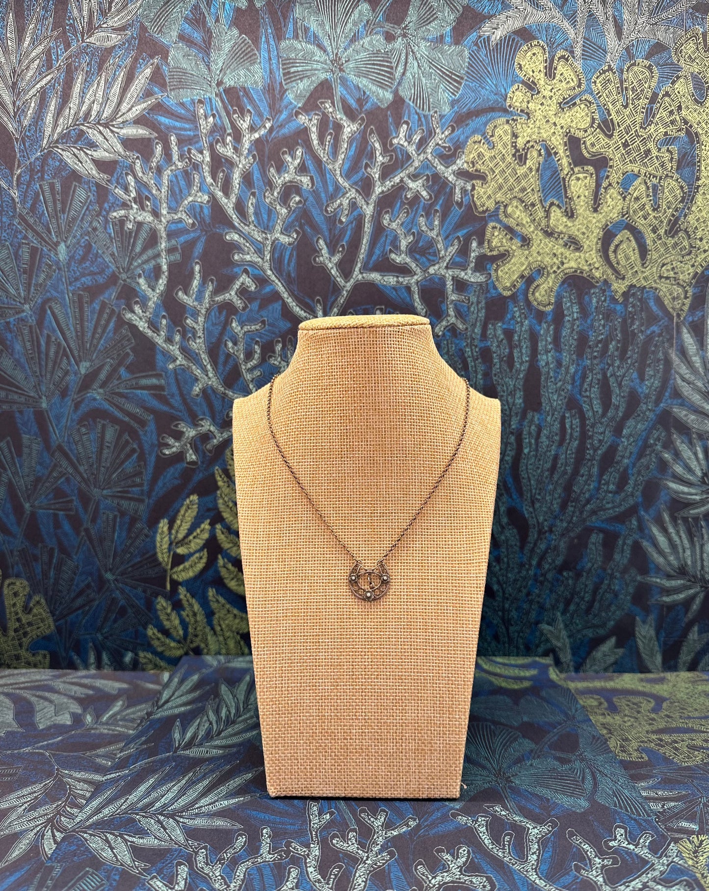 Collar herradura ibicenca