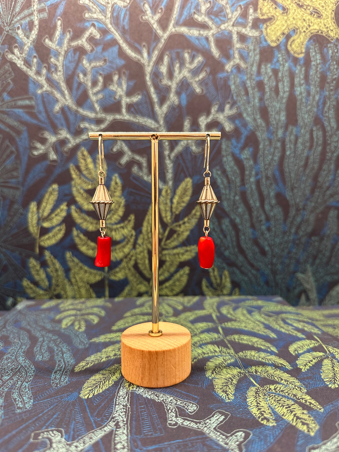 Pendientes rombo pequeño ibicencos con piedra natural
