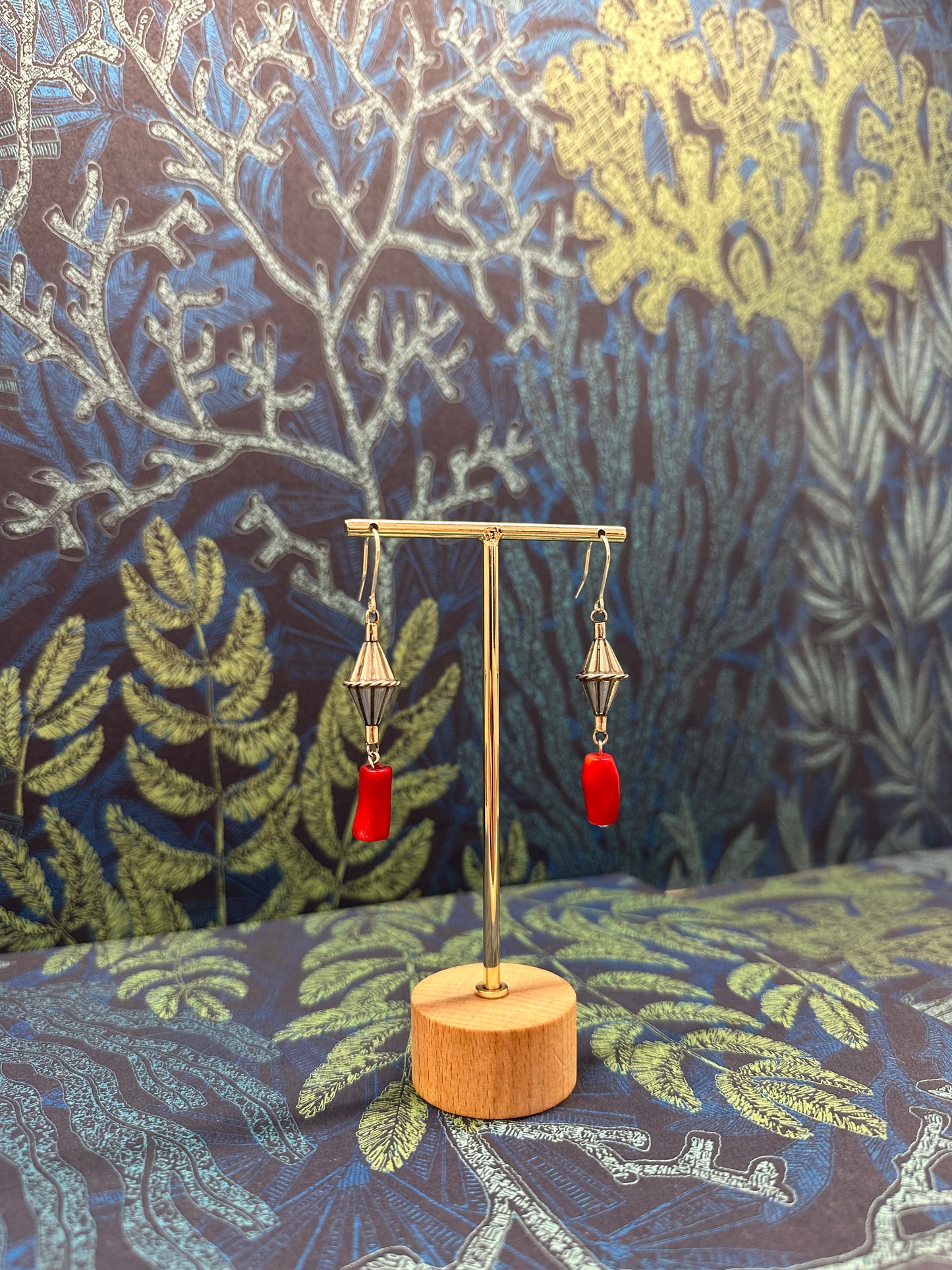 Pendientes rombo pequeño ibicencos con piedra natural