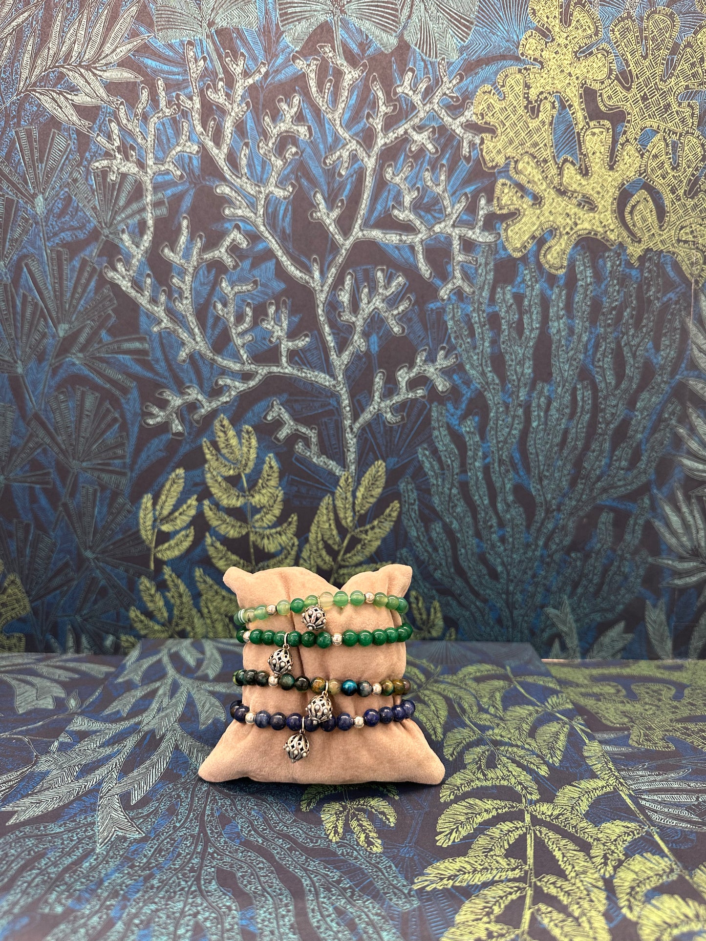 Pulsera elástica colores con botón payés